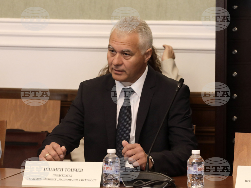 Парламент - Комисия за контрол над службите за сигурност - Пламен Тончев