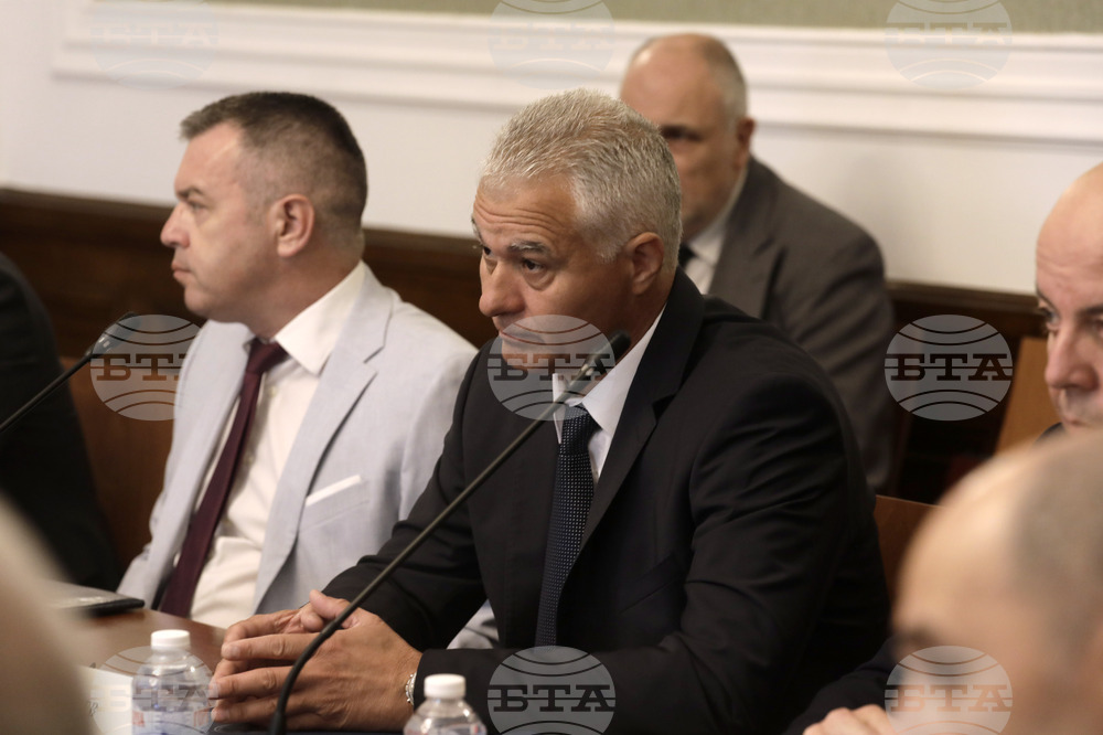 Парламент - Комисия за контрол над службите за сигурност - Пламен Тончев