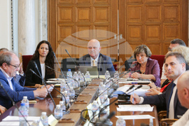 Парламент - Комисия по образованието и науката