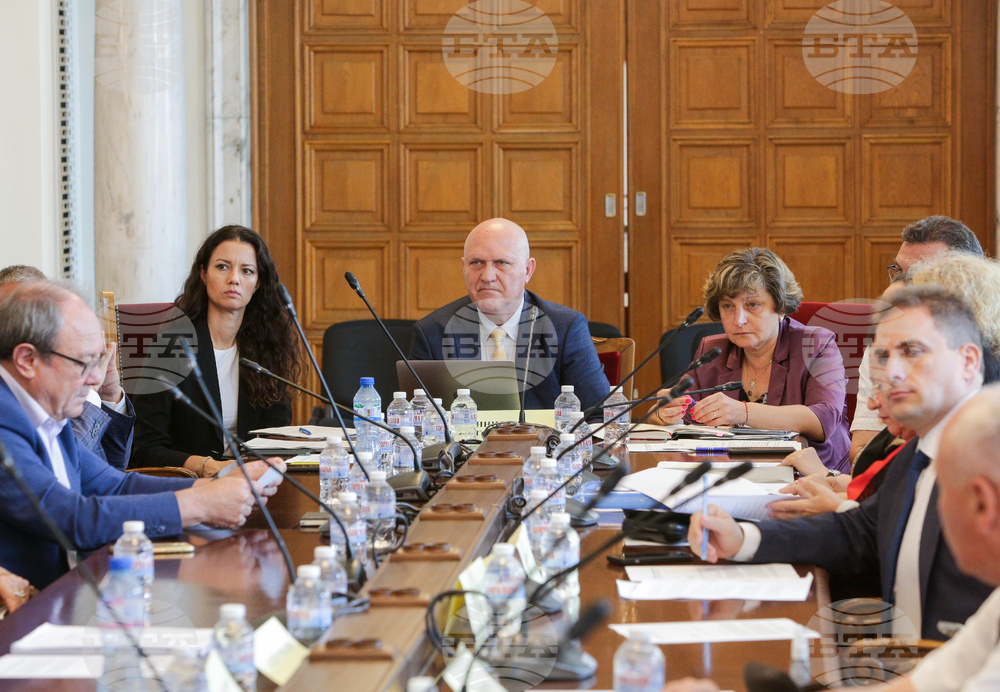 Парламент - Комисия по образованието и науката