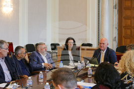 Парламент - Комисия по образованието и науката