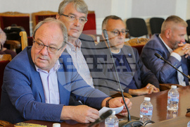 Парламент - Комисия по образованието и науката