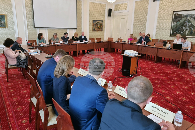  Парламент - Комисия по енергетика