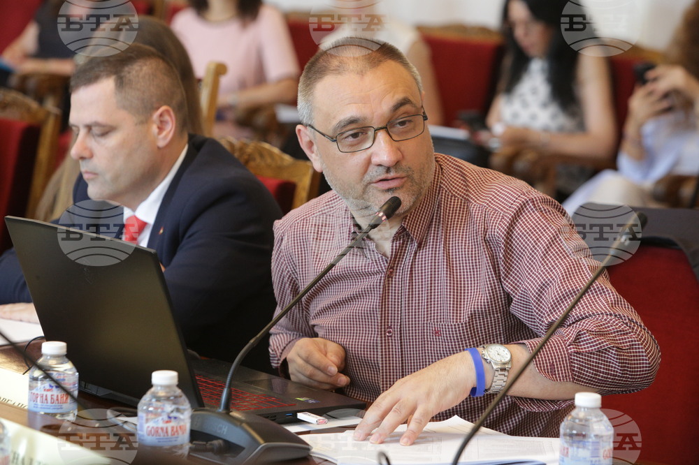 Парламент - Комисия по образованието и науката - Андрей Чорбанов