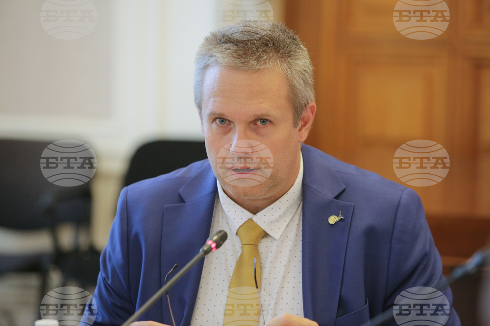 Парламент - Комисия по електронно управление и информационни технологии - Александър Йоловски