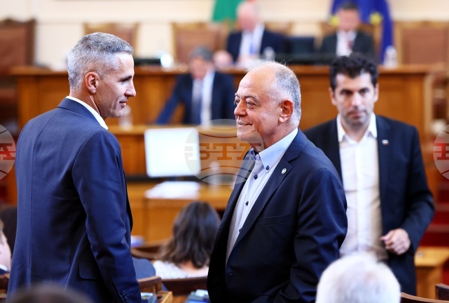 Andrey Gurov Expected to Announce Presidential Bid in Coming Days, Democratic Bulgaria MP Atanassov Says