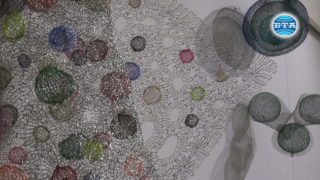 "Бабче и внуче", и безброй шарени вариации от тел 