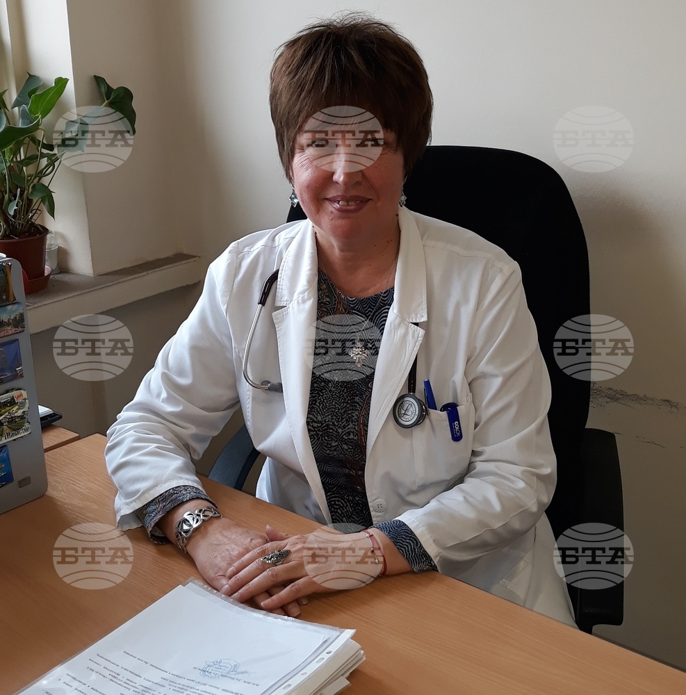 Опасността от COVID-19 е намаляла, но не е изчезнала и затова трябва да се ваксинираме, смята онкологът д-р Виолетка Маринова