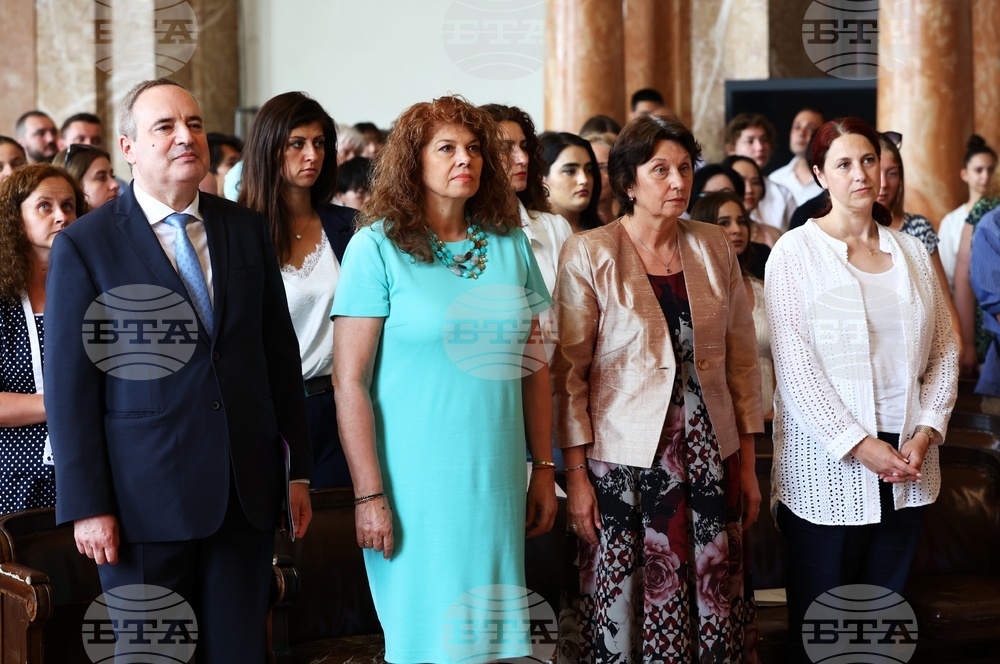 Vice President Iotova: Bulgarian Language Is Indispensable, Essential Part of World Civilization