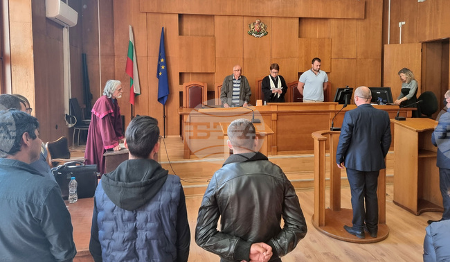 Пазарджик - полицай - катастрофа - съд