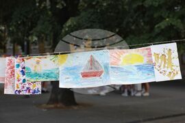 Бургас - Лятна академия за деца - благотворителен базар 