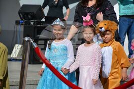 Благоевград - парад - приказни герои