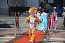 Благоевград - парад - приказни герои