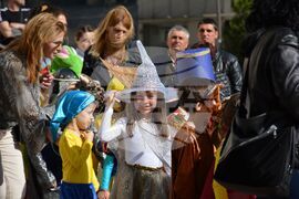 Благоевград - парад - приказни герои