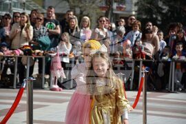 Благоевград - парад - приказни герои