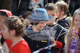 Благоевград - парад - приказни герои