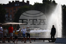 Топло време