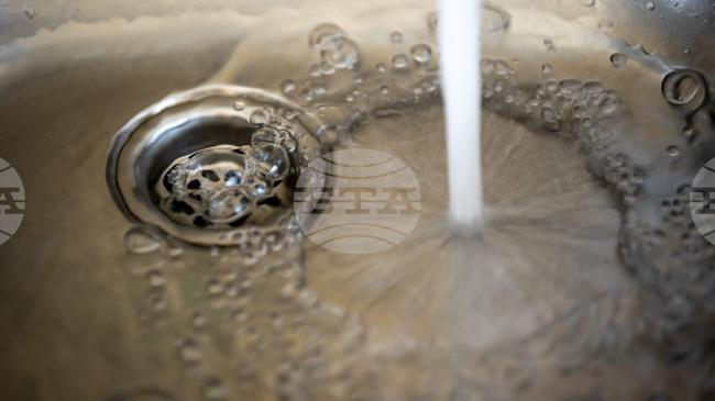 Цената на водата в Петрич остава без промяна на този етап, съобщи управителят на ВиК Ивайло Христов