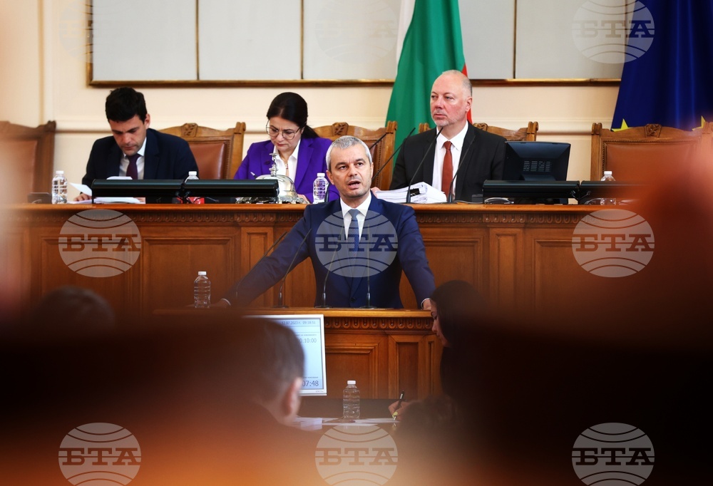 Парламент - заседание - Костадин Костадинов