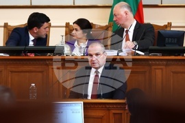 Парламент - заседание - Гроздан  Караджов