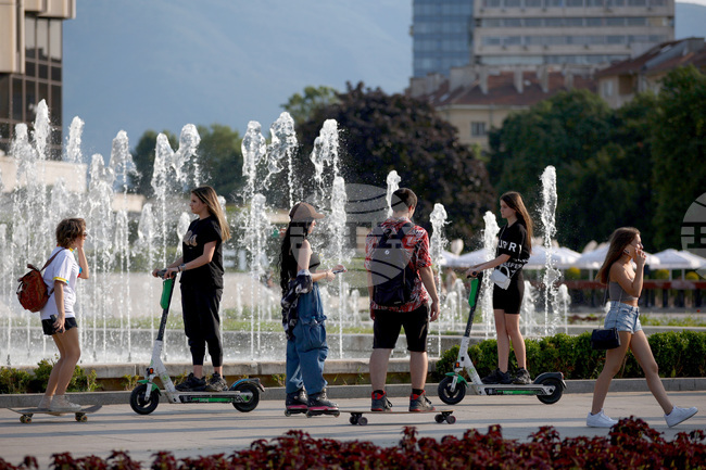 Топло време