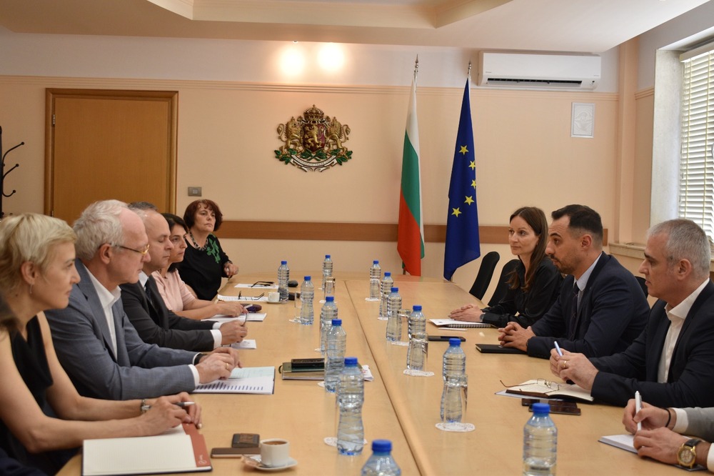 Министерство на икономиката и индустрията: Министър Богданов и работодателските организации ще работят активно за облекчаване на административната тежест за бизнеса