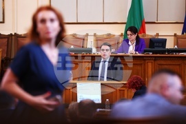 Парламент - заседание - Асен Василев