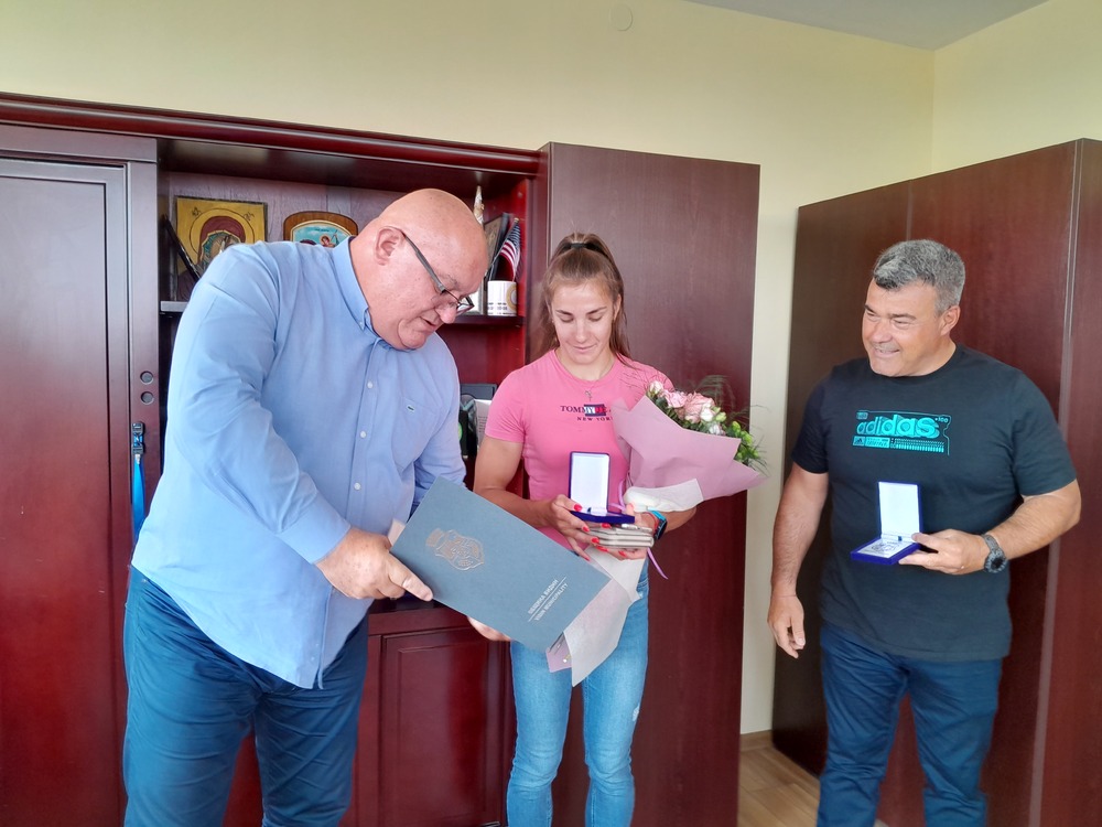 Община Видин: Кметът на Общината поздрави видинчанката Йоана Георгиева за постигнатите спортни успехи