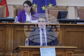 Парламент - заседание - Асен Василев