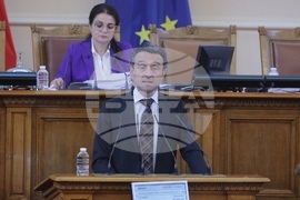 Парламент - заседание - Даниел Лорер