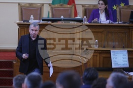 Парламент - заседание - Тошко Йорданов