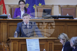 Парламент - заседание - Николай Дренчев