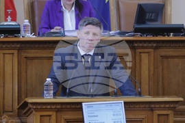 Парламент - заседание - Николай Дренчев