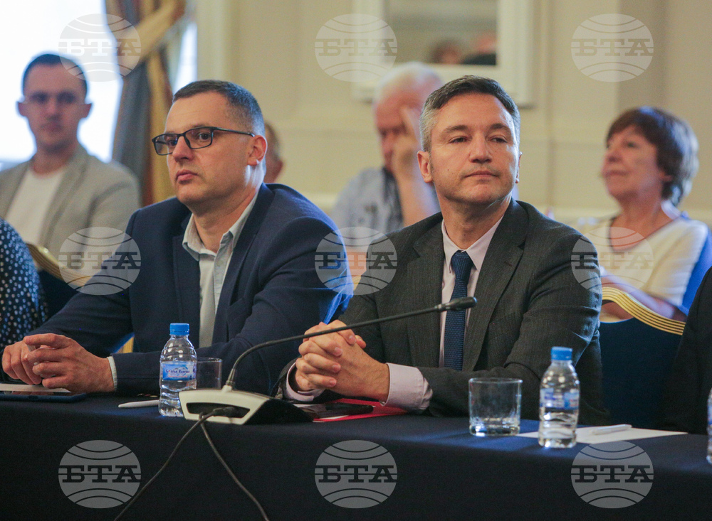 Дискусия на тема: „Конституцията от 1991 г. - Основа на българската държавност и право”