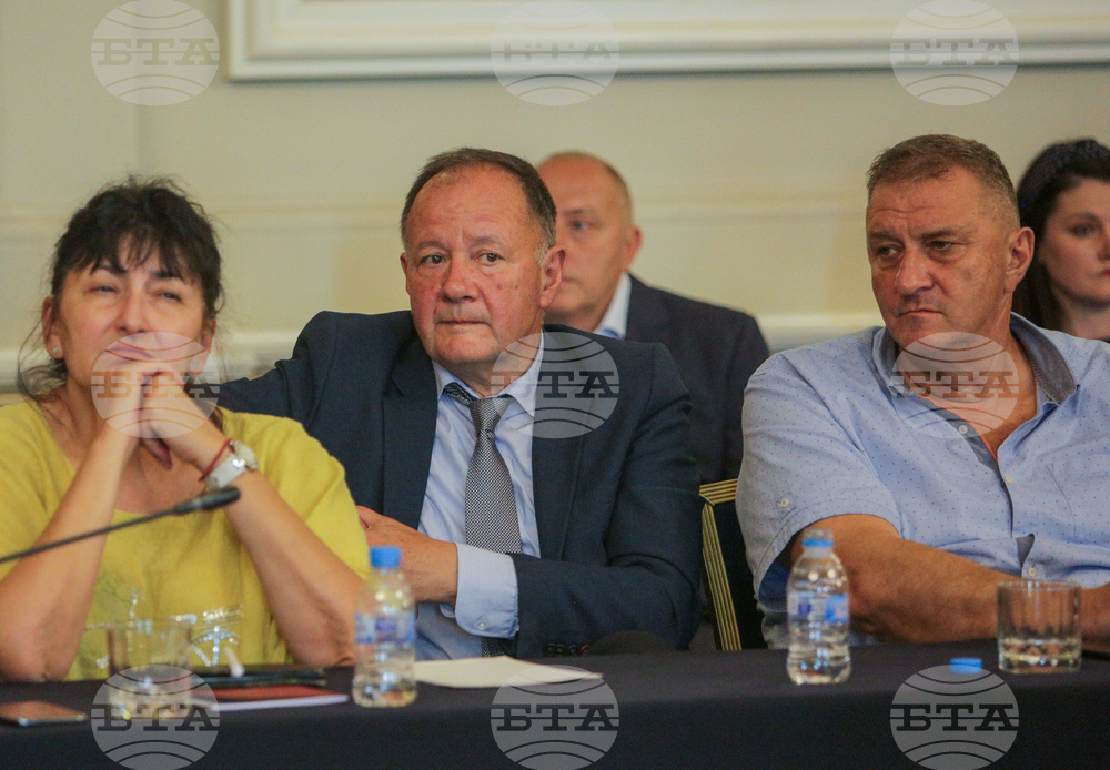 Дискусия на тема: „Конституцията от 1991 г. - Основа на българската държавност и право”