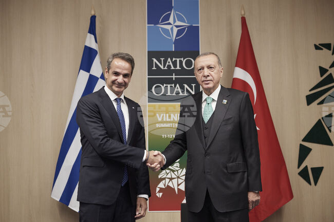 Гръцкият премиер Кириакос Мицотакис ще посети Турция на 11 февруари, съобщи Дирекцията по комуникации към турското президентство 