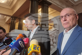 Народно събрание - Димитър Радев - Кирил Петков - изявления