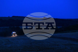 Село Голям Поровец - работа на полето - нощна жътва