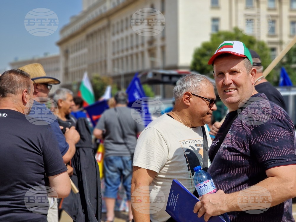 Национален синдикат „Защита" - медици спешна помощ - протест