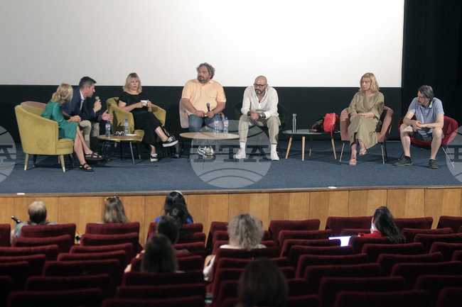 Дом на киното - дискусия "Нагоре по стълбите"