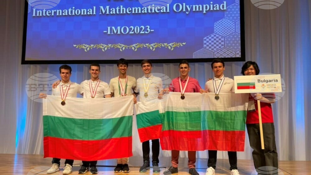 Bulgarian Students Win 6 Medals at 64th International Mathematical Olympiad in Japan