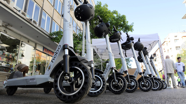 Създаване на единен национален регистър на електрическите тротинетки предлагат депутати