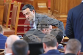 Парламент - заседание - Даниел Лорер