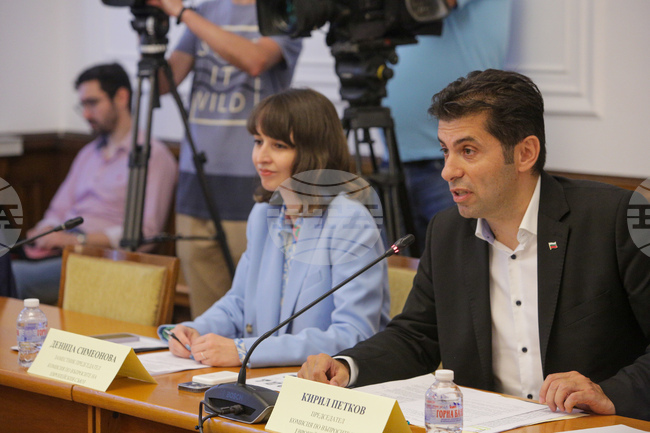 Парламент - Комисия по въпросите на Европейския съюз