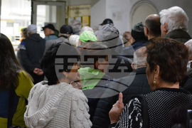 Хасково - пенсионери - опашка