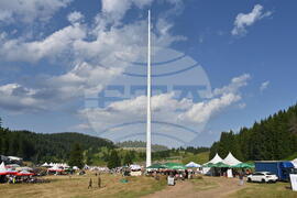 На Роженските поляни започна празничната програма за издигане на българското знаме на 111-метровия пилон „Рожен“