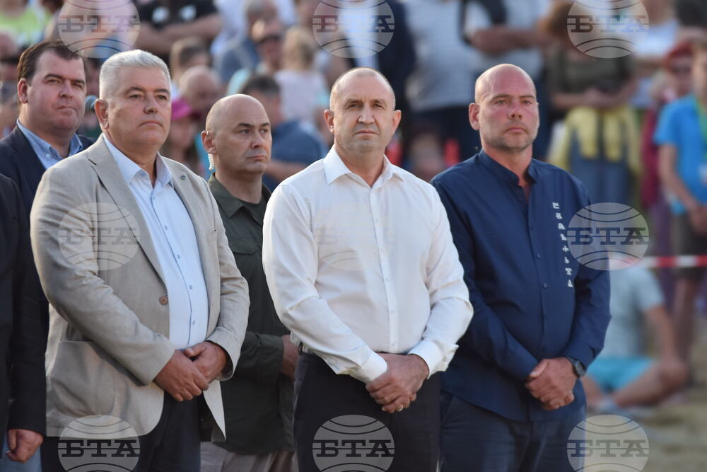 Роженски поляни - пилон „Рожен“ - Румен Радев