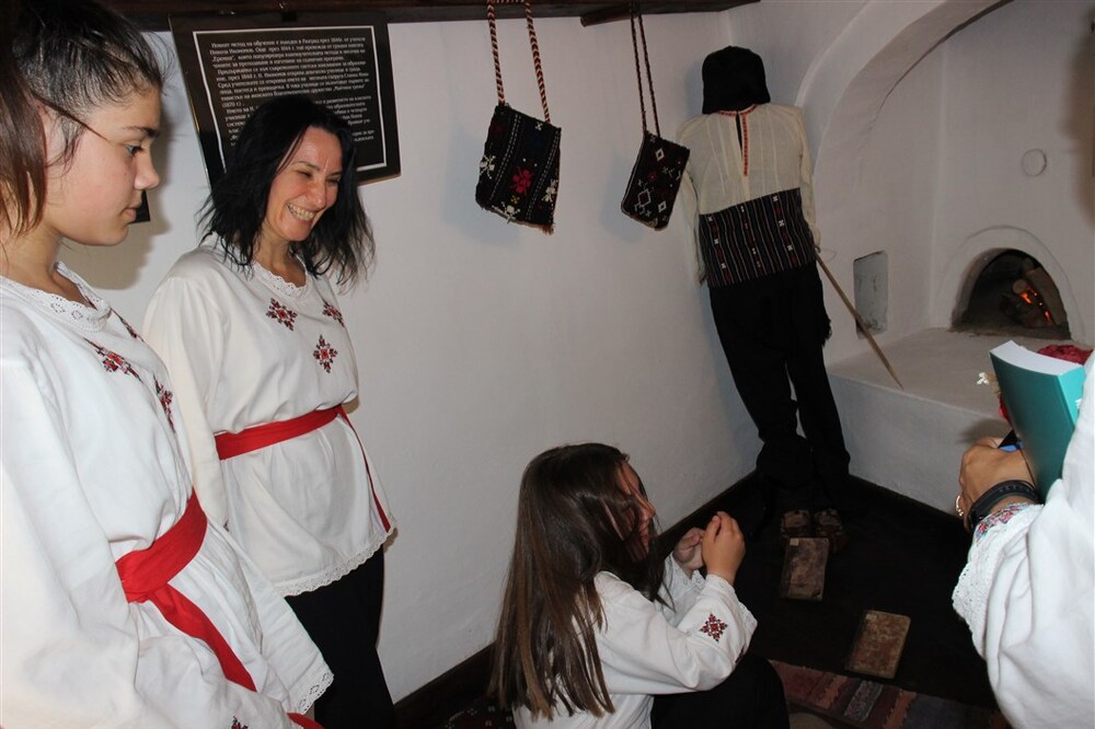 Регионален исторически музей – Разград: Изложба и сборник с научни доклади за 175-годишнината от откриването на взаимно девическо училище в Разград