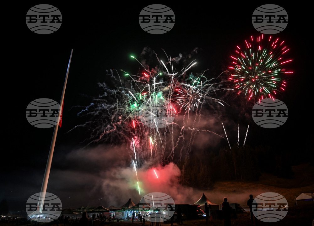 Рожен - откриване на Паметника на Обединението - пилон "Рожен"