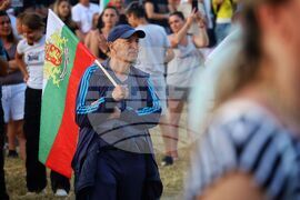 Роженски поляни - пилон „Рожен“ - издигане на националния флаг